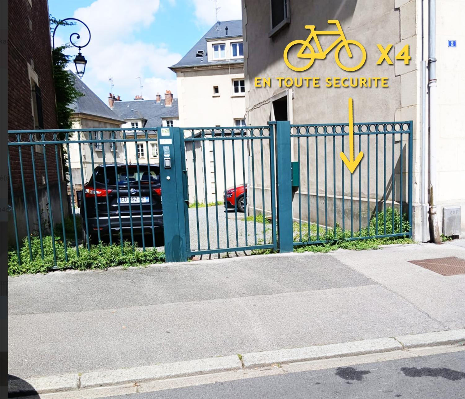 Апартаменты Le Cocon De La Tour -Vip-Compiegne-Hyper Centre Экстерьер фото